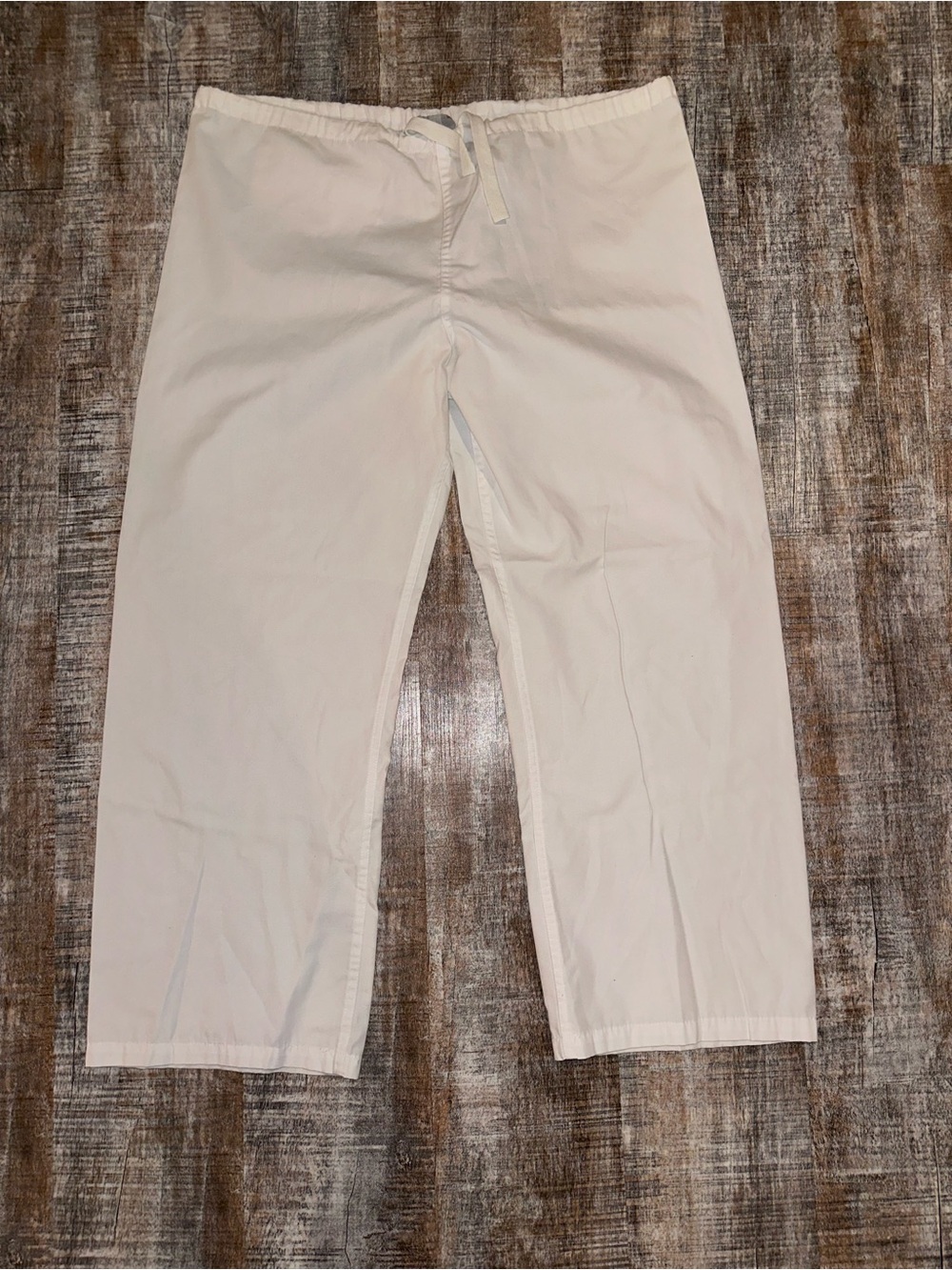 Urbane Drawstring Scrub Pants in White